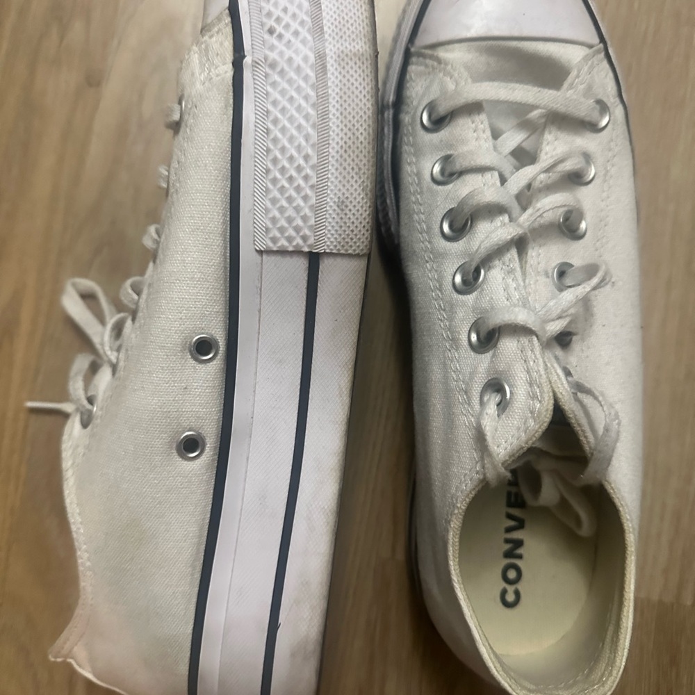 Converse platform White Sneakers